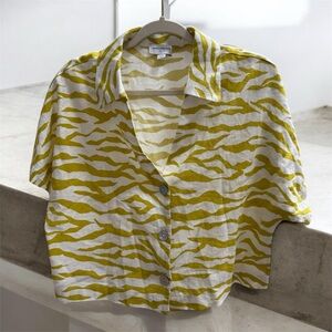 Marc New York Jeans Yellow and White Zebra Print Button-Up Shirt Size Medium